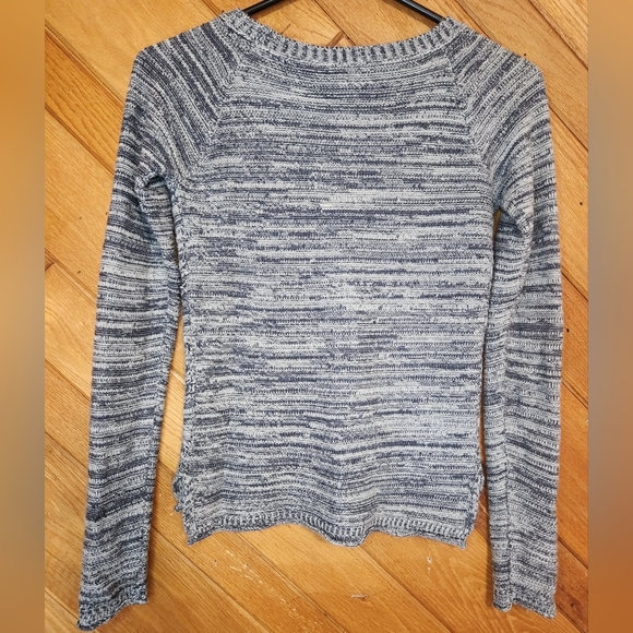 Aeropostale gray and white striped knit long sleeved sweater size Xs - Picture 7 of 11